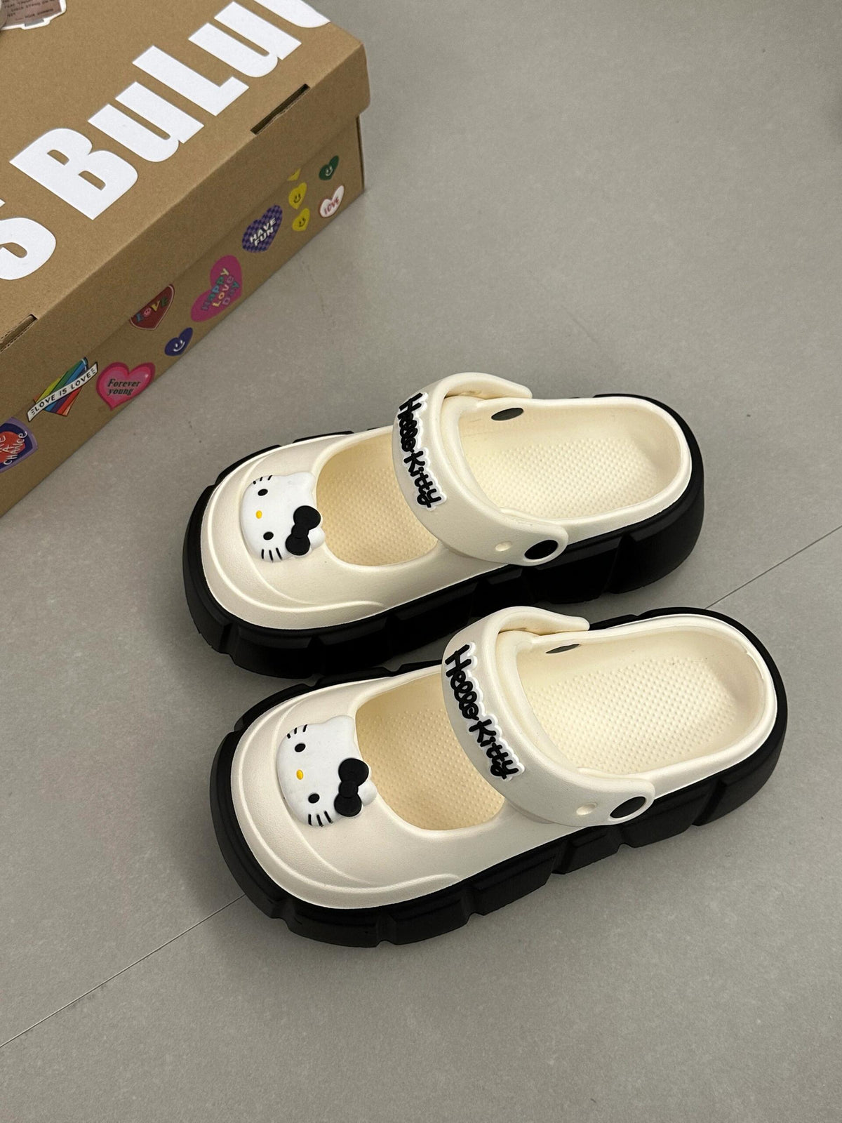 Hello Kitty Clogs Slip on Water Shoes Casual Summer Sandals for Girls
