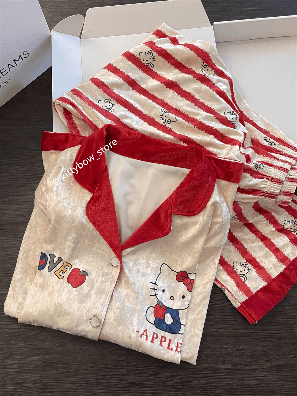 Cream Velvet Hello Kitty Apple Print Pajama Set, Long Sleeve Loungewear for Women