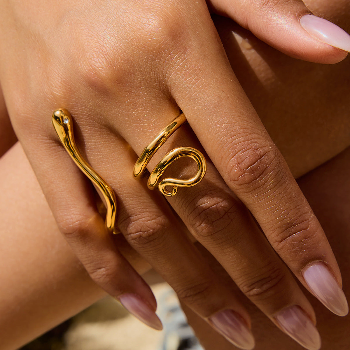 Stainless steel 18k gold-plated snake-shaped ring