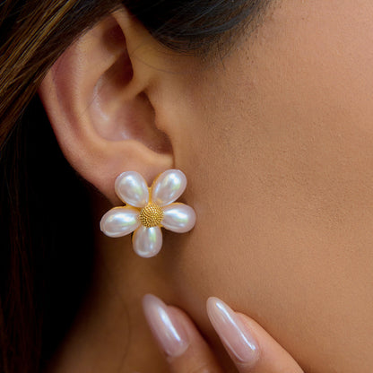 Conjunto de joyas florales redondas de acero inoxidable chapado en oro de 18 quilates.