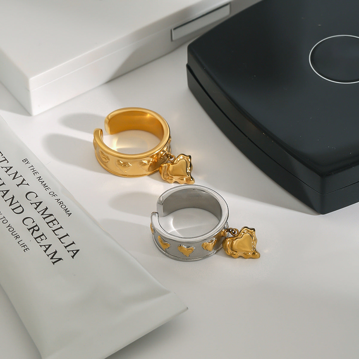 Stainless steel 18k gold-plated heart ring