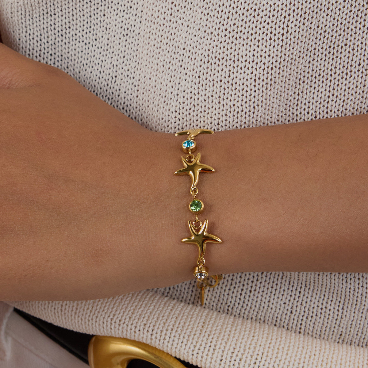 Stainless steel 18k gold-plated starfish bracelet