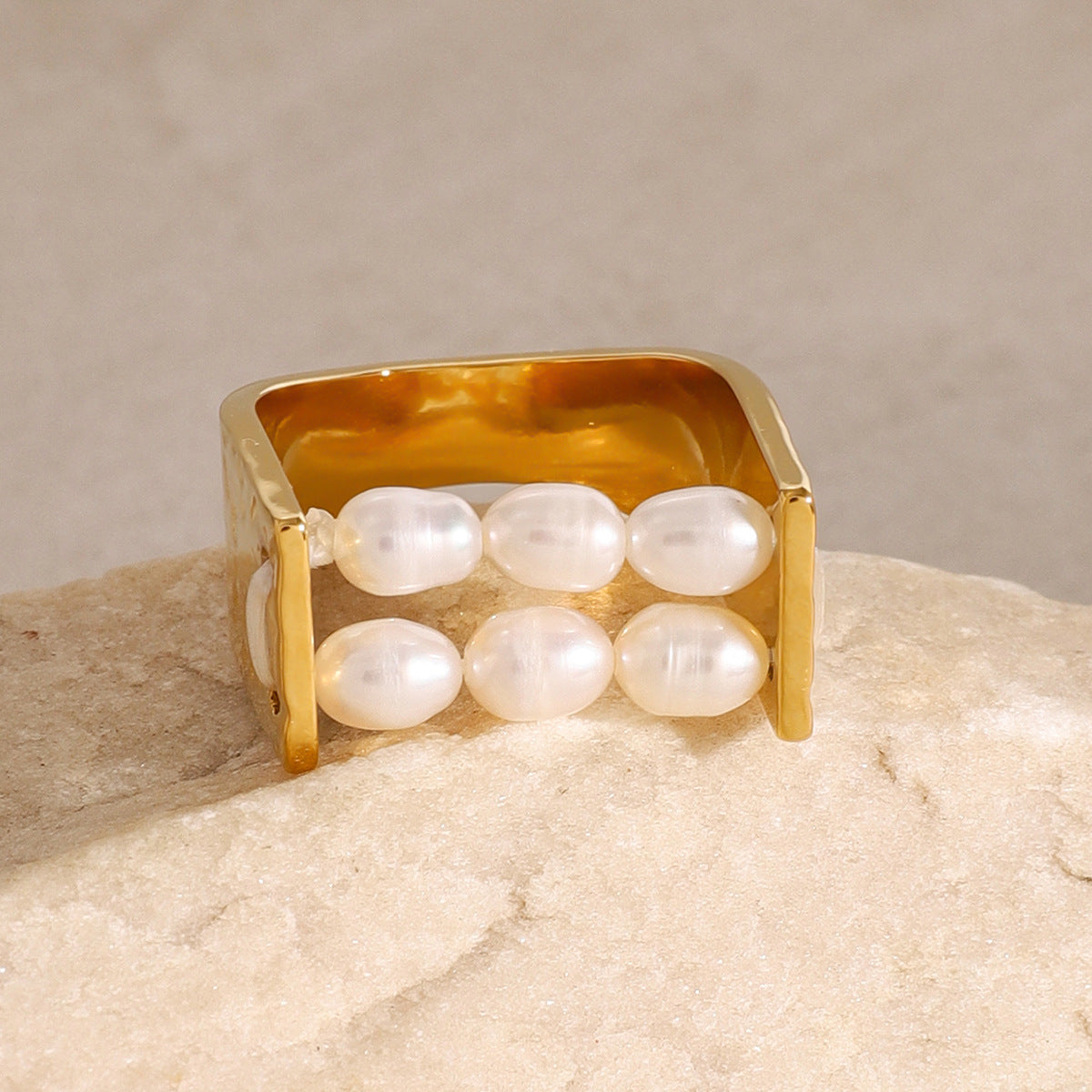 Stainless steel 18k gold-plated pearl ring