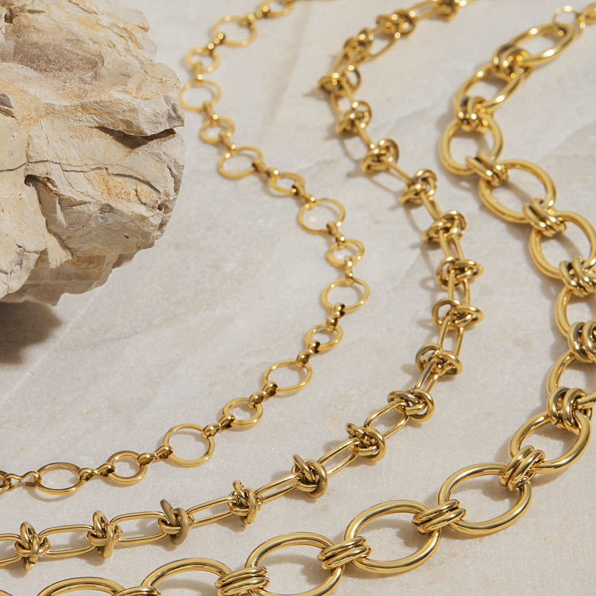 Stainless steel 18k gold-plated chain necklace