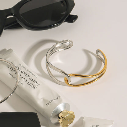 Stainless steel 18k gold-plated open-ended bracelet