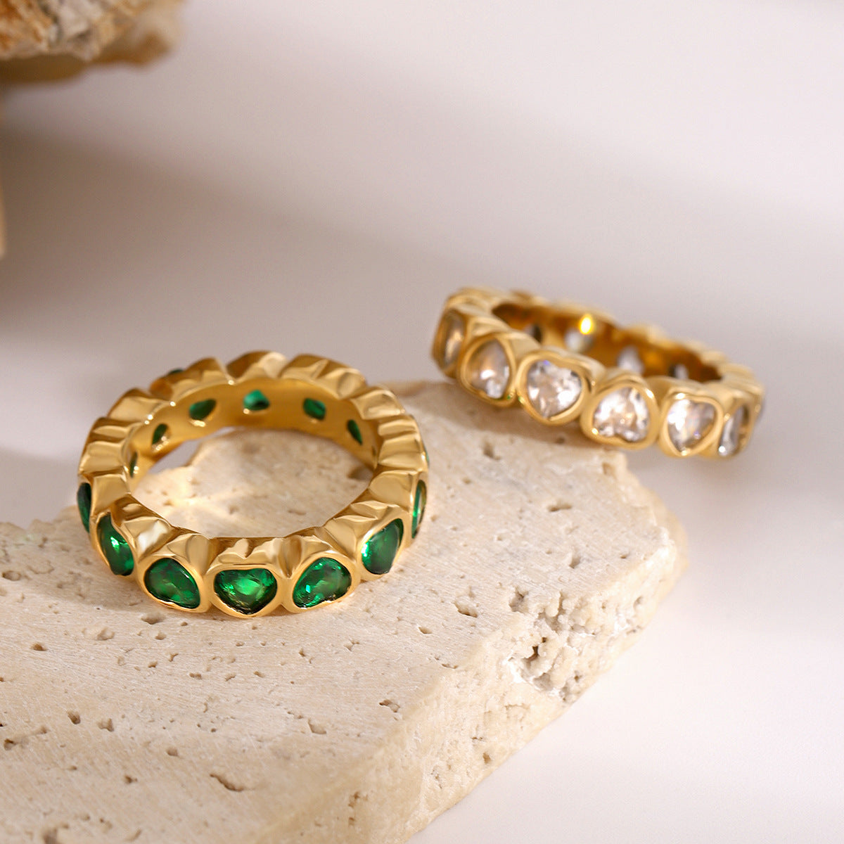 Stainless steel 18k gold-plated heart ring