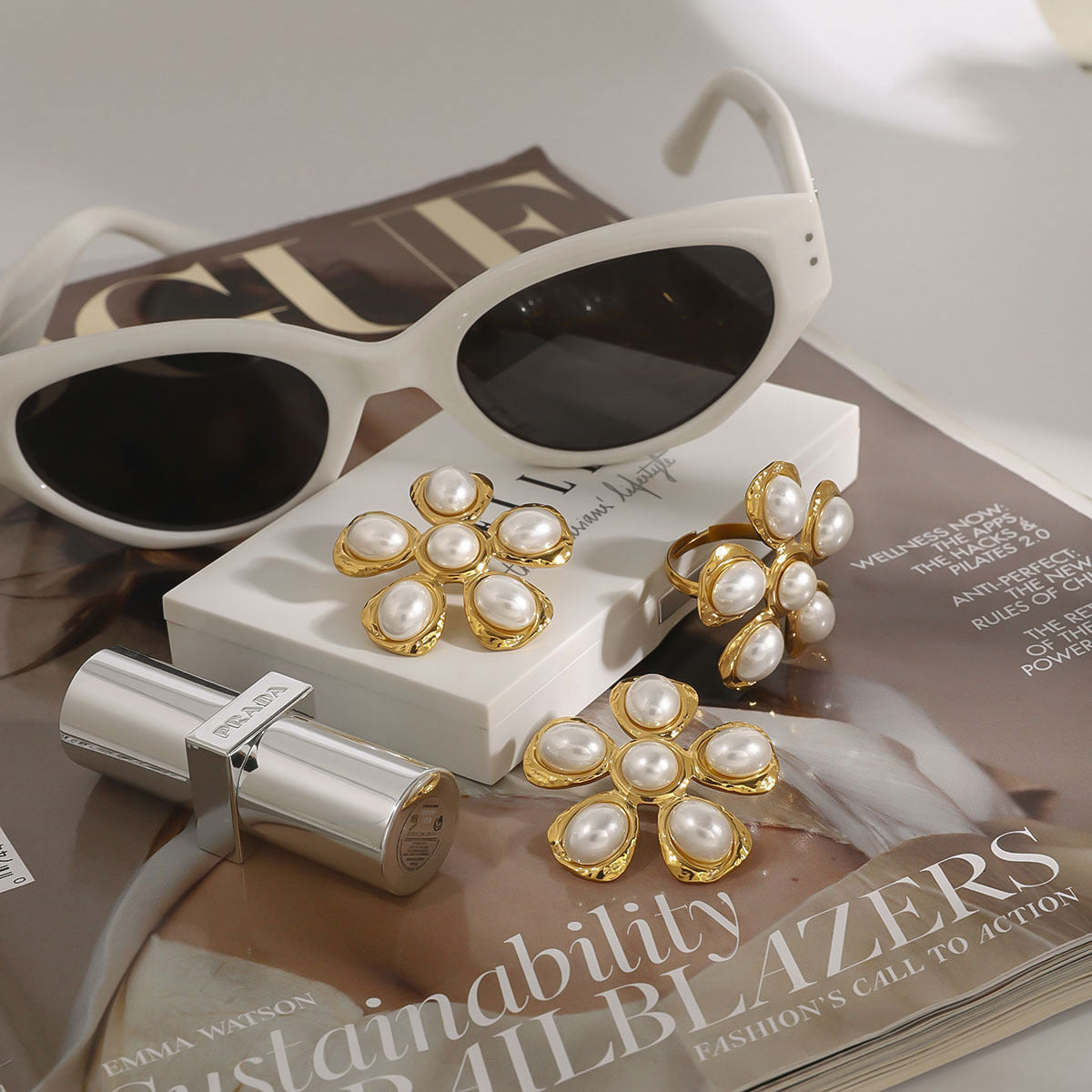 Stainless steel 18k gold-plated pearl flower ring