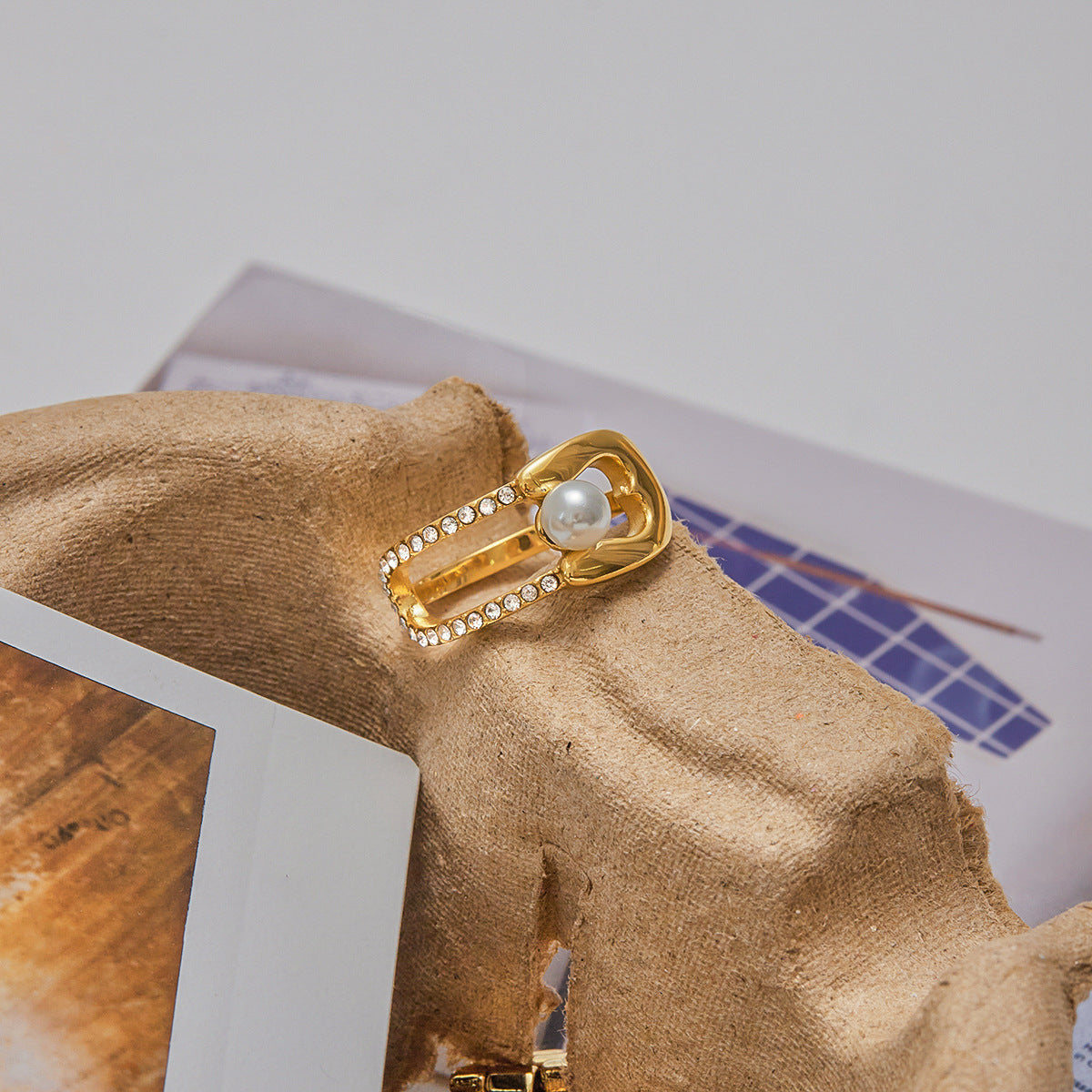 Stainless steel 18k gold-plated pin ring