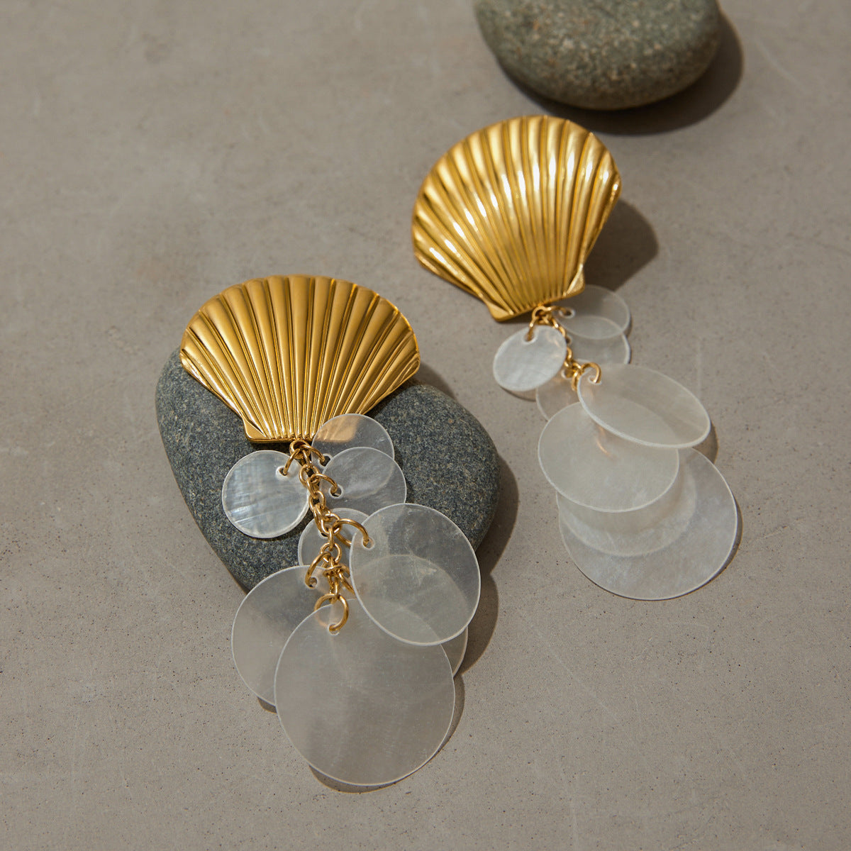 Stainless steel 18k gold-plated shell earrings