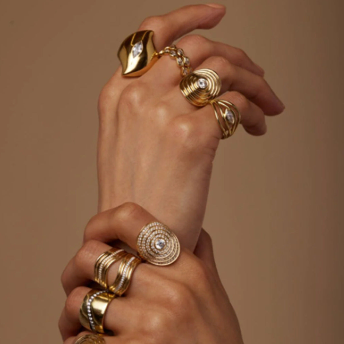 Stainless steel 18k gold-plated round jewelry