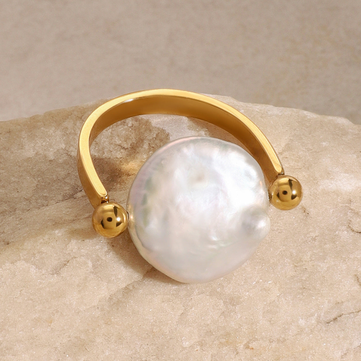Stainless steel 18k gold-plated pearl ring