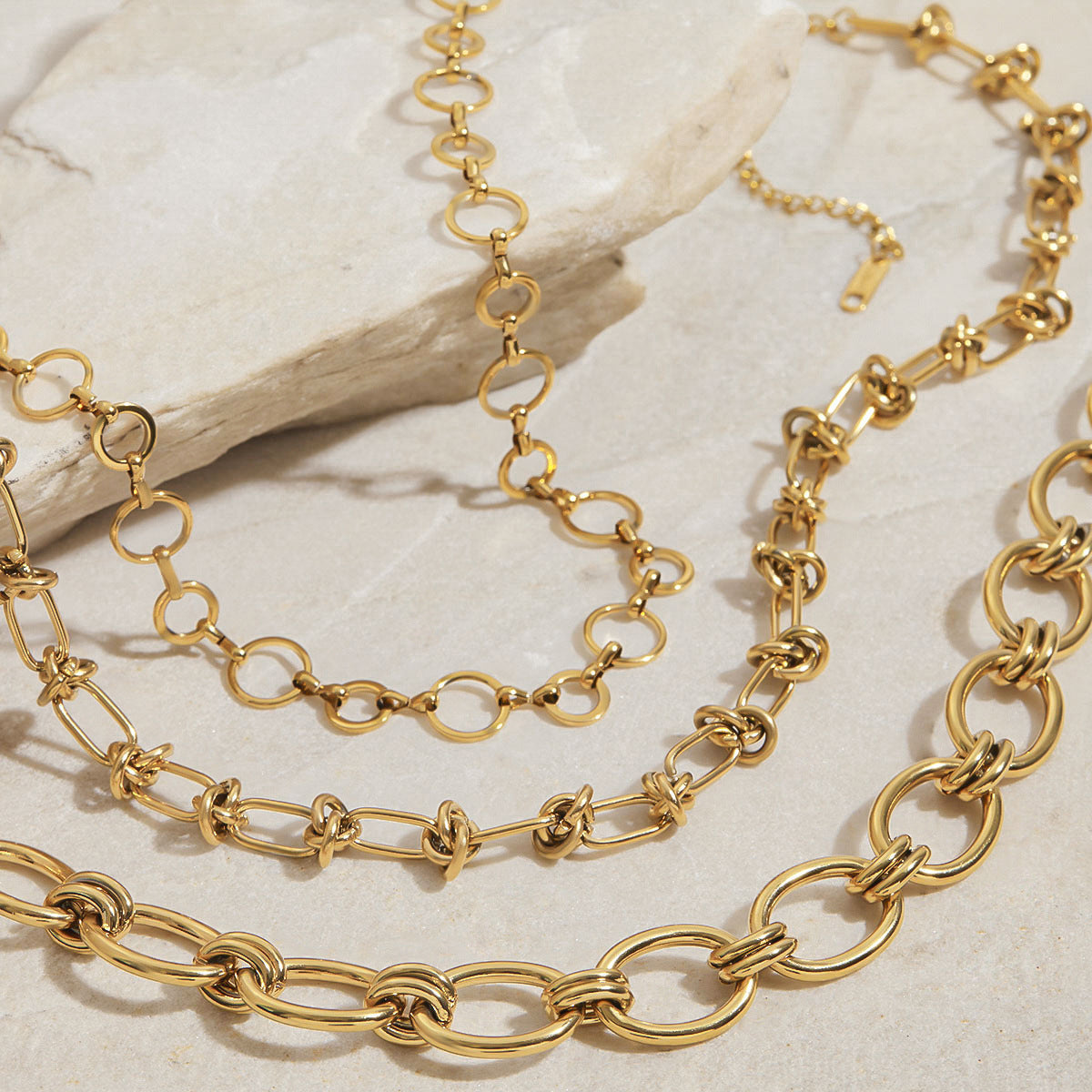 Stainless steel 18k gold-plated chain necklace