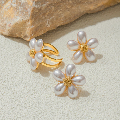 Conjunto de joyas florales redondas de acero inoxidable chapado en oro de 18 quilates.