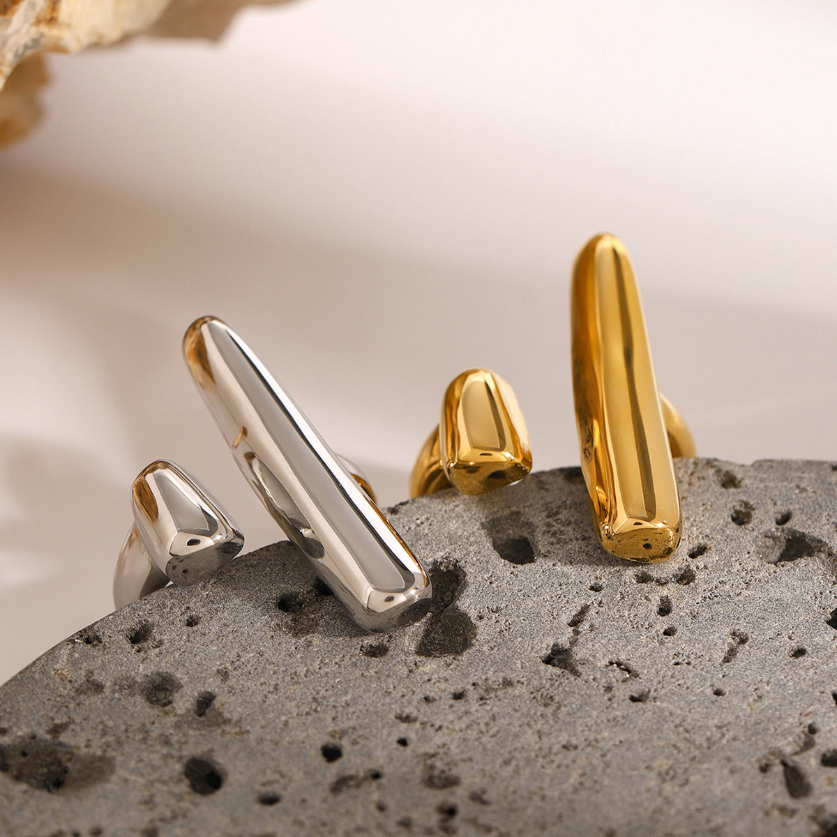 Stainless steel 18k gold-plated ring