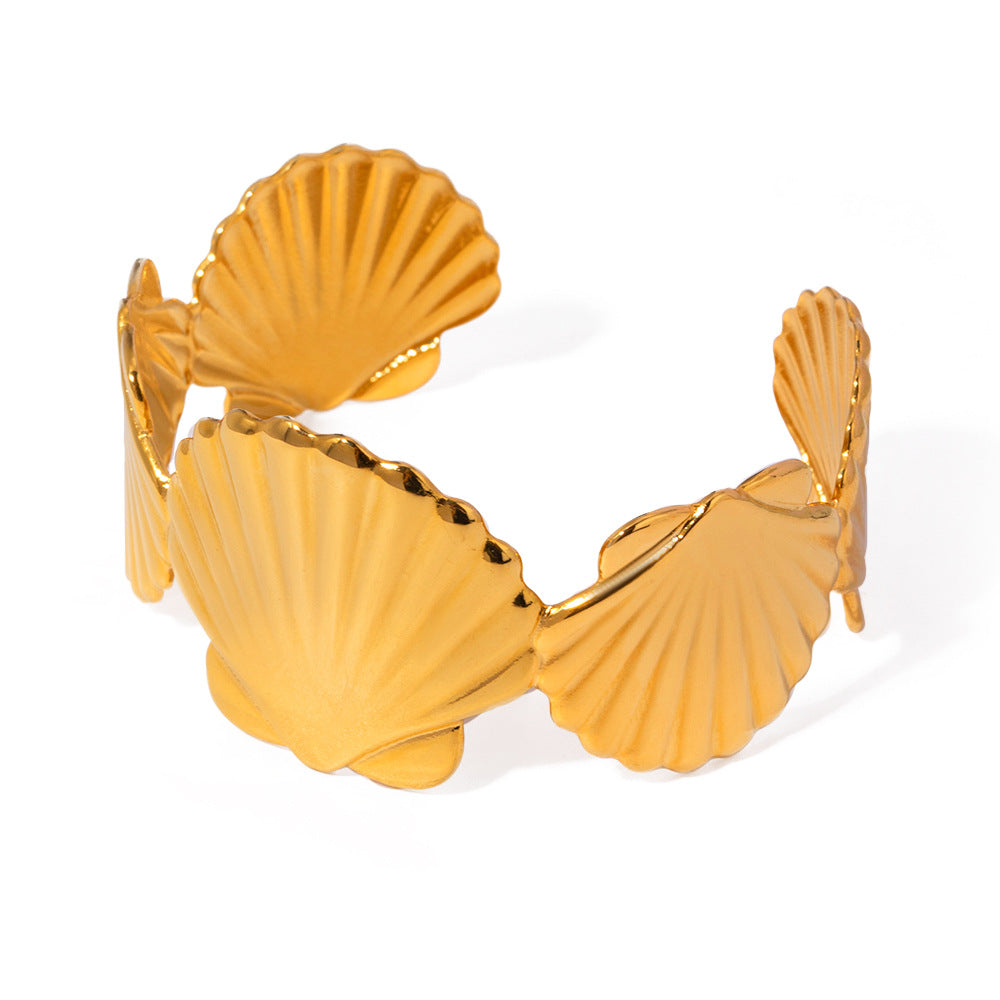 Stainless steel 18k gold-plated shell bangle
