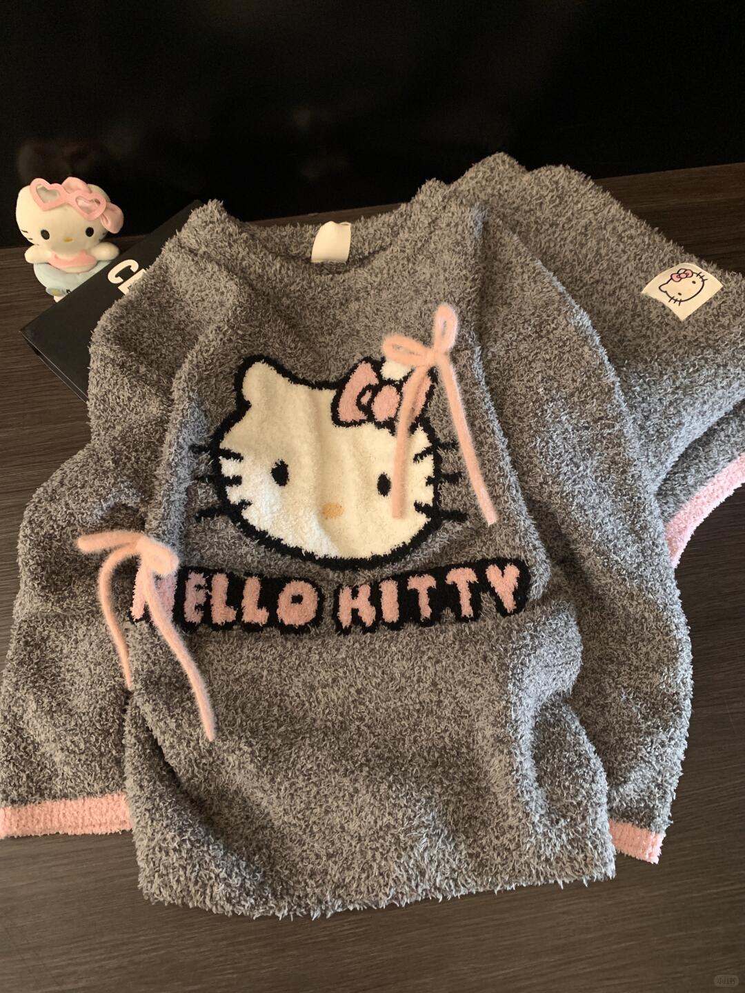 HK Coral Fleece Pajamas Set for Women, Autumn Winter Hello Kitty Loungewear, Cozy Homewear Sleepwear Set