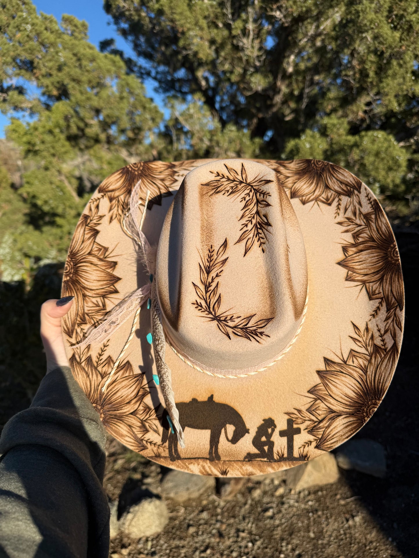 ✨Handcrafted Leather-🤠Praying Cowgirl(❤Breathable & Lightweight Comfort)