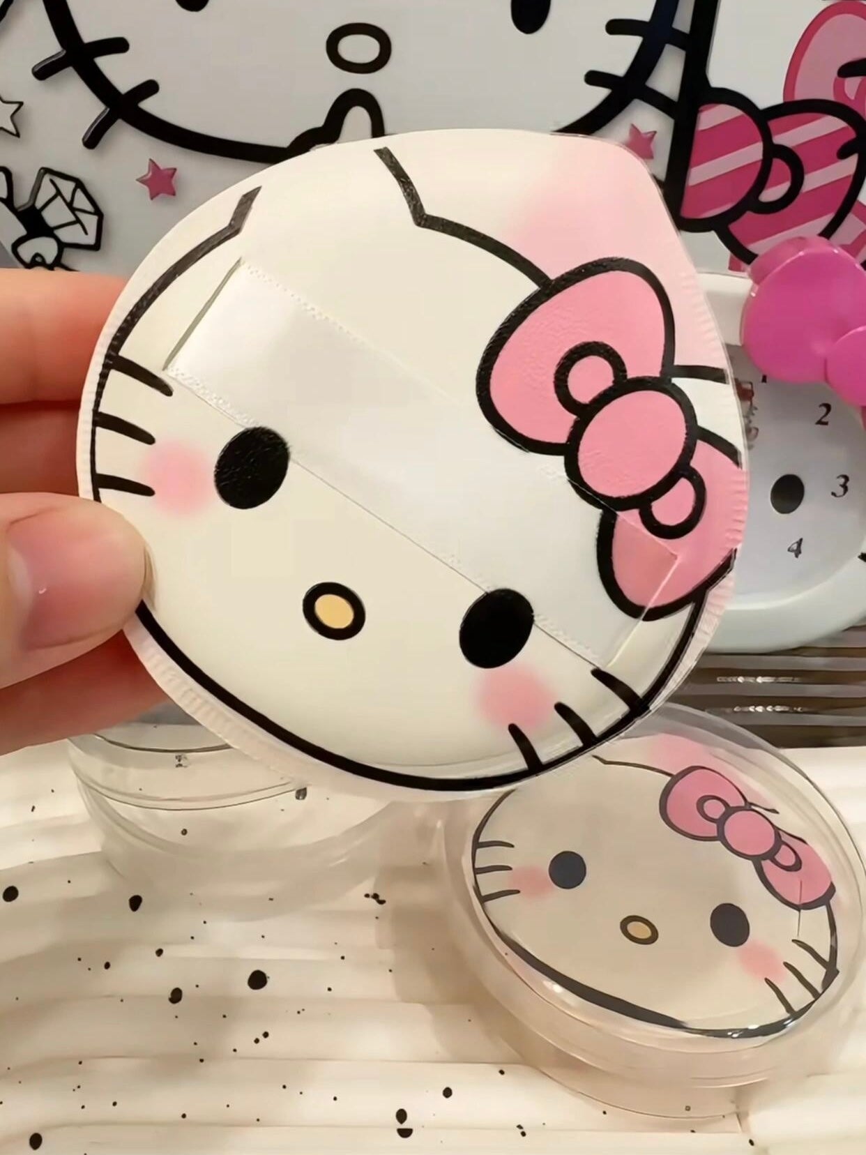 2 Pieces Hellokitty Powder Puff for Face Powder Makeup Puff Cotton Velour Face Puffs with Strap Beauty Tool