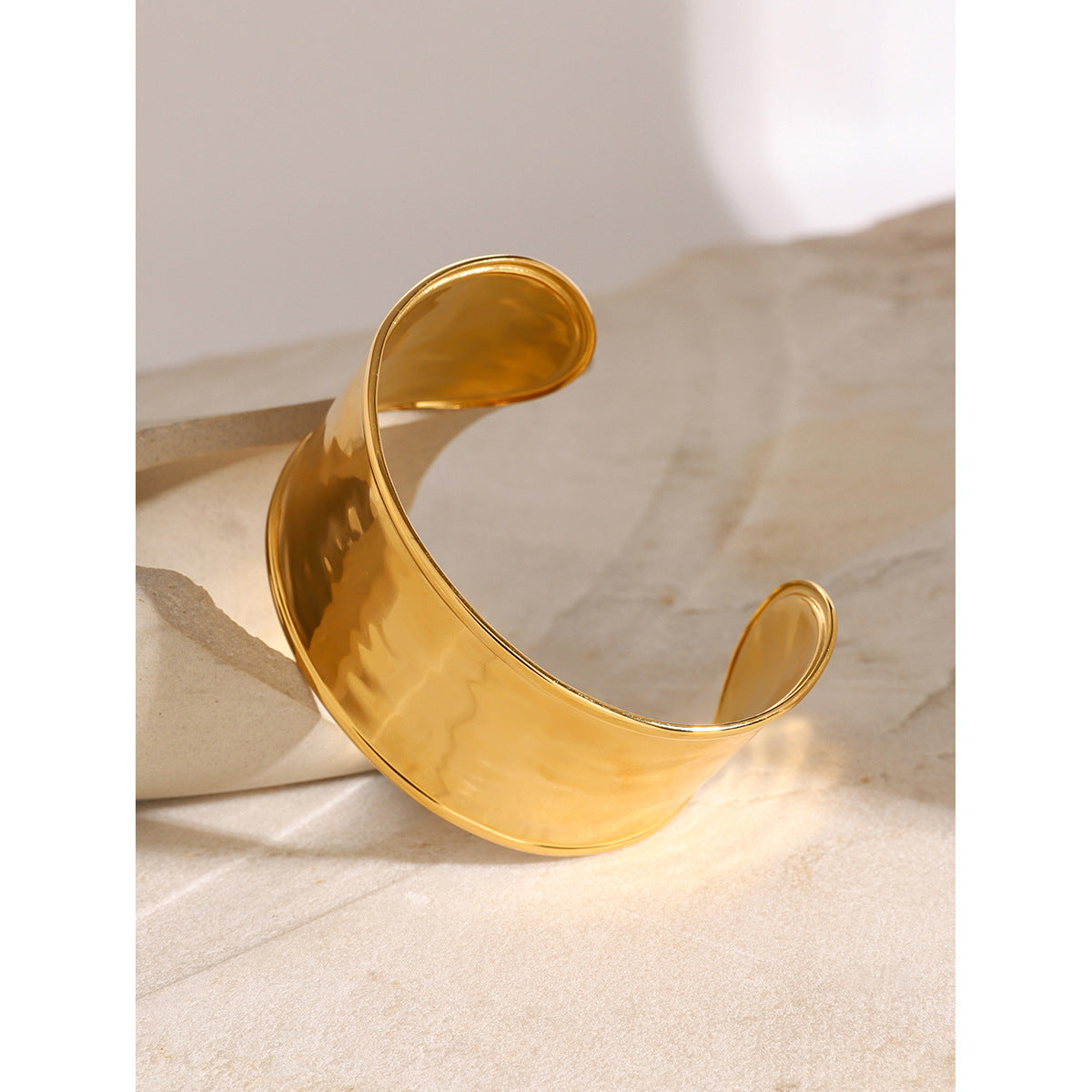 Stainless steel 18k gold-plated cuff bracelet