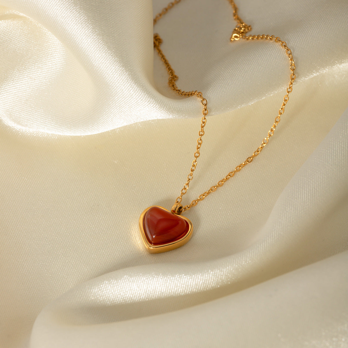 Stainless steel 18k gold-plated red heart necklace