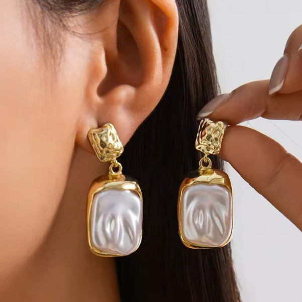 Stainless steel 18k gold-plated pearl earrings