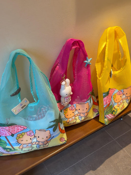 🌺 “Tropical Paradise” Hello Kitty Mesh Beach Tote (Available in 3 vibrant colorways)