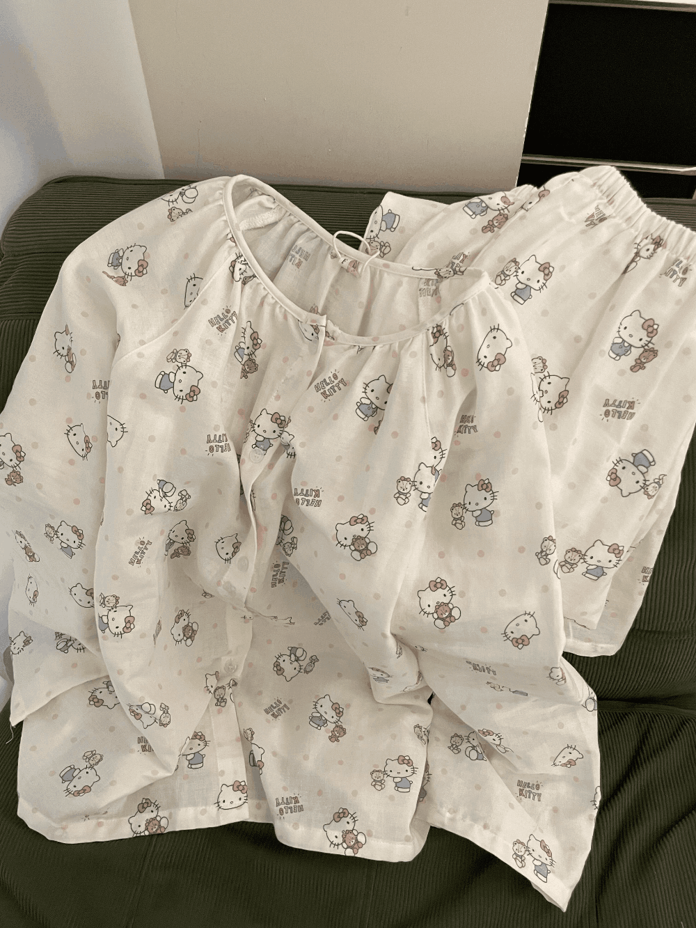 Hello Kitty Print Cotton Gauze Pajama Set (Long Sleeve & Pants)