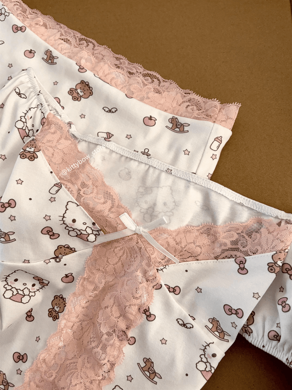 Off-Shoulder Hello Kitty Print Pajama Set with Lace Trim, Cute Loungewear for Women