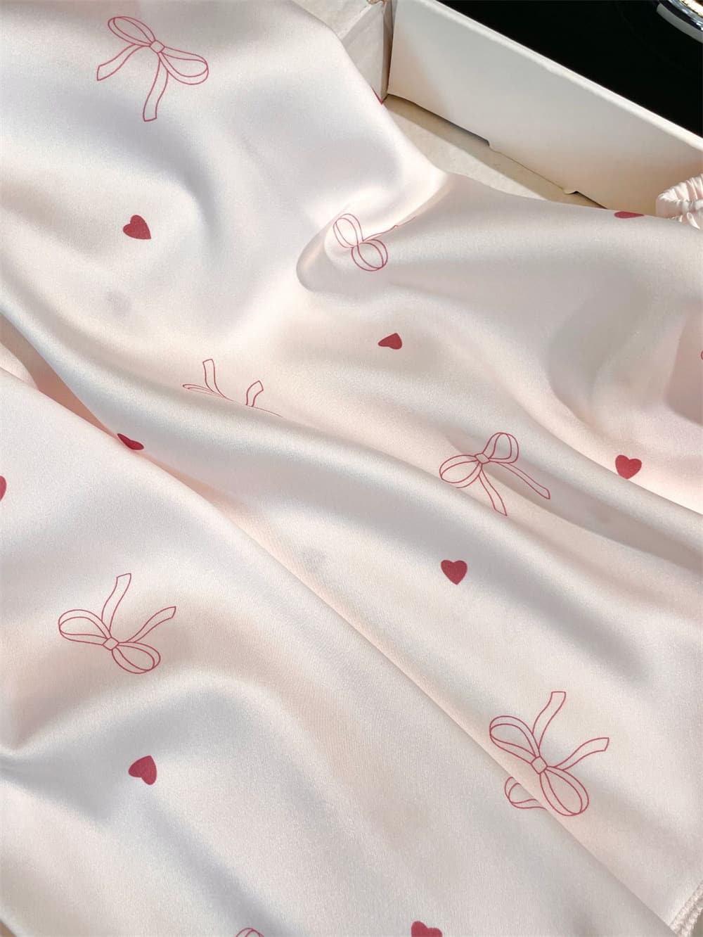 Soft Pink Bow Heart Print Satin Camisole Pajama Set, Women Lace V Neck Sleeveless Loungewear Shorts Sleep Set S–XL
