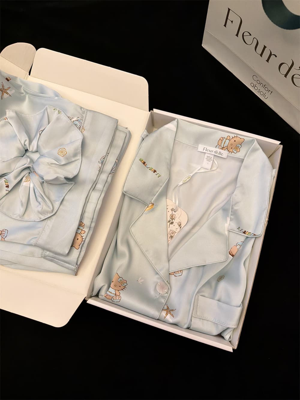 Light Blue Beach Vacation Hello Kitty Satin Pajama Set, Women Lapel Button Down Long Sleeve & Wide Leg Long Pants Loungewear S-XL